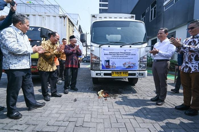 Perkuat Literasi di Pelosok Negeri, Kemendikdasmen Kirim Lebih dari 5,5 Juta Buku Bacaan Bermutu